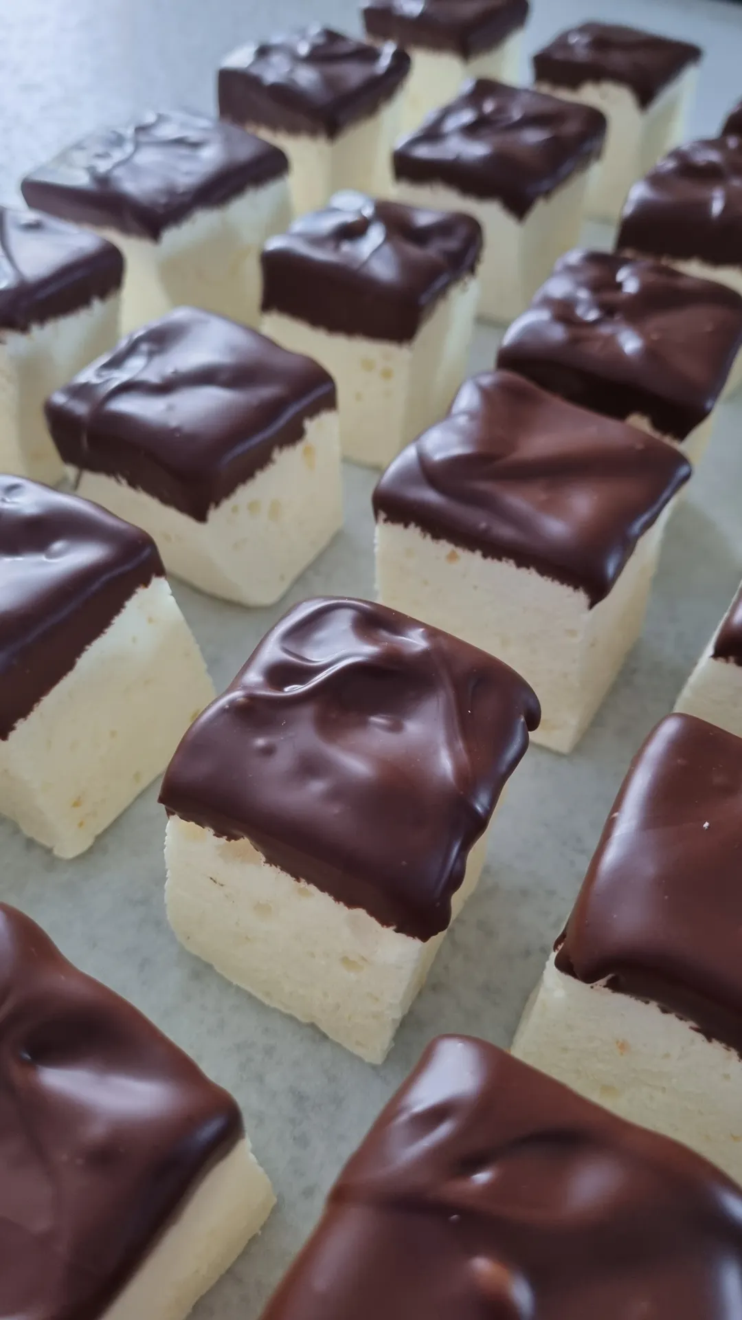 'Jaffa Cake' Gourmet Marshmallows - 4 pieces image 1