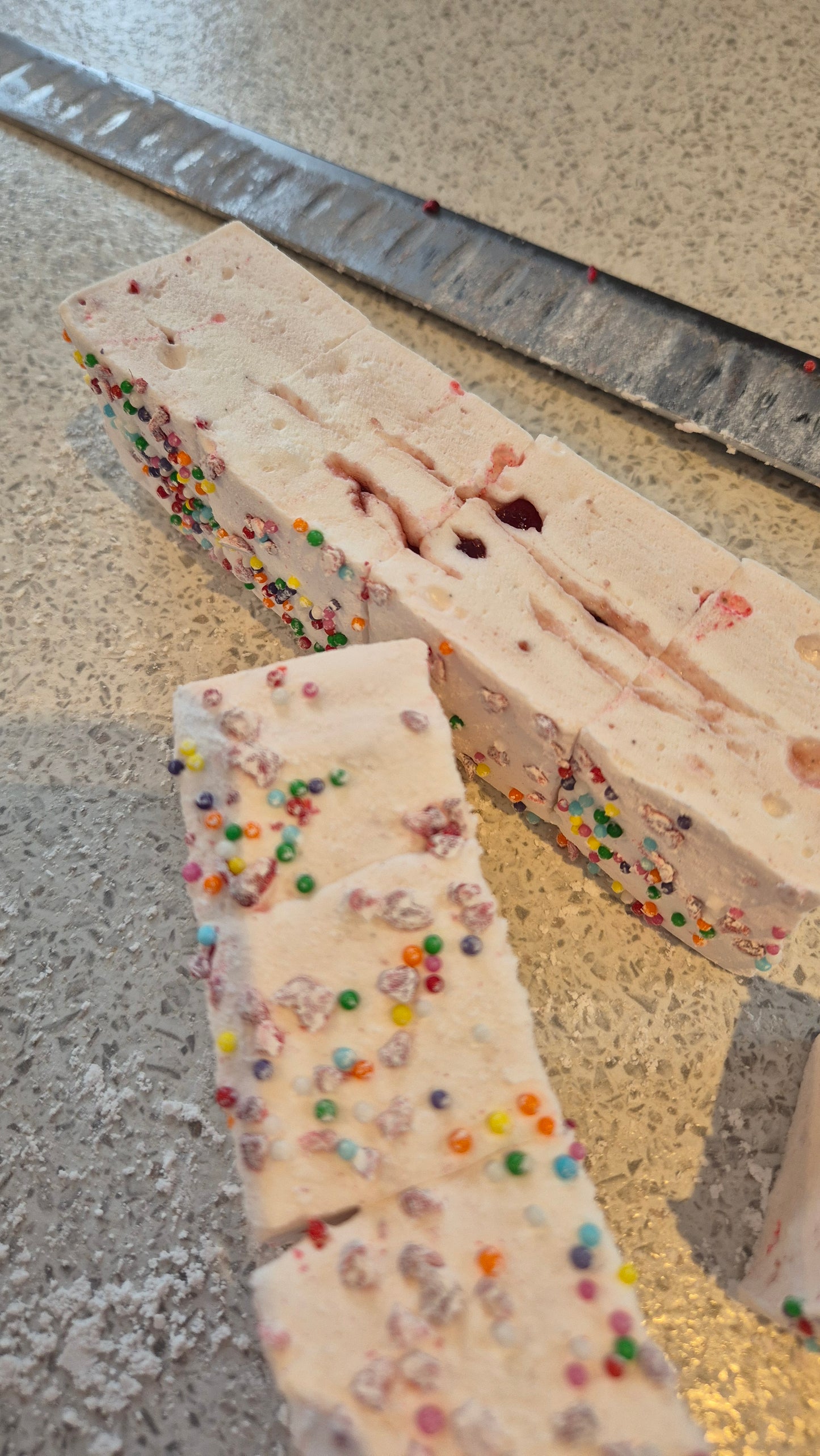 Vanilla & Raspberry Swirl Sprinkle Marshmallows - 6 pieces