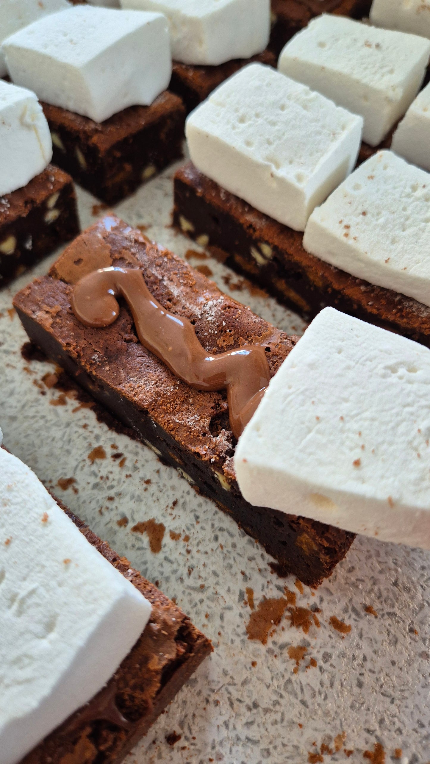 S'MORES BROWNIE