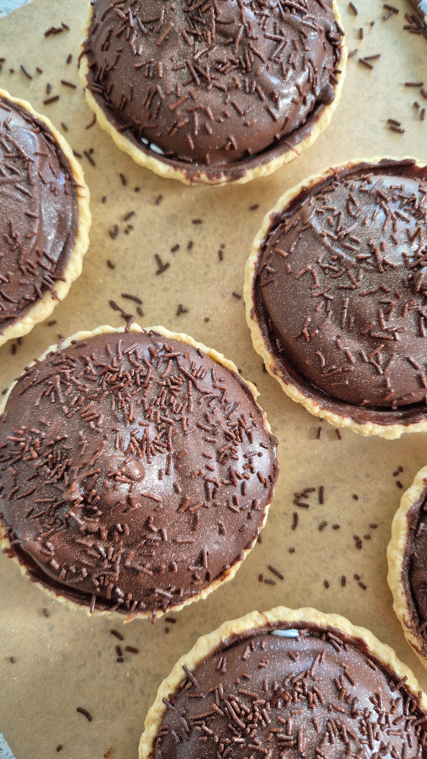 Fluff Topped Chocolate Caramel Tarts