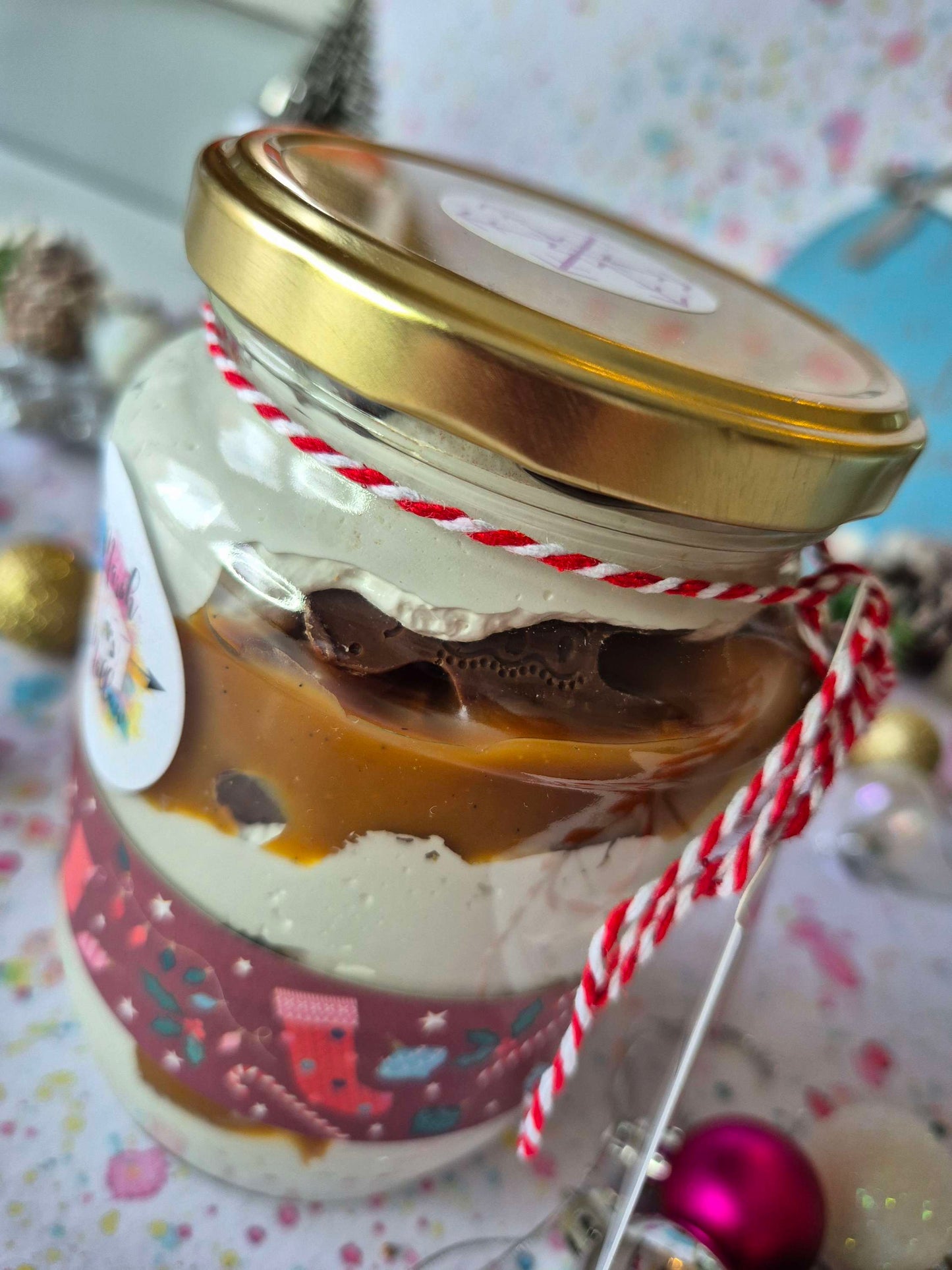 Chocolate Gingerbread People & Caramel Fluff Jar image 1