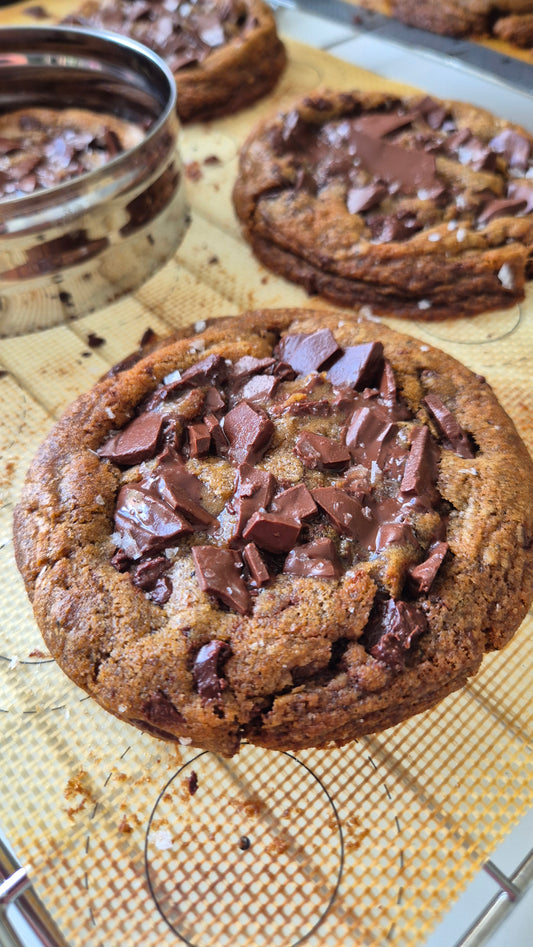 Brown butter, chocolate chip & Sea Salt Cookie