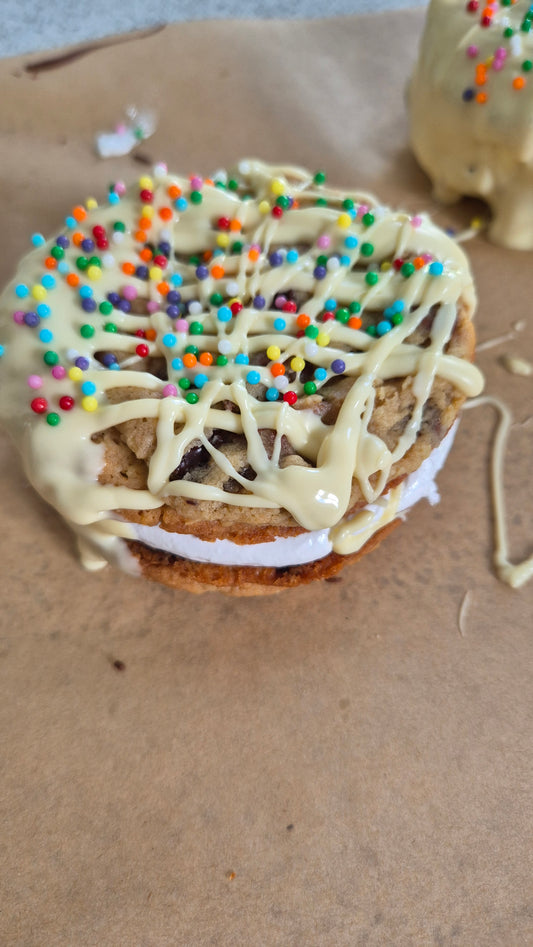 Lemon Curd Cookie Fluff Sandwich