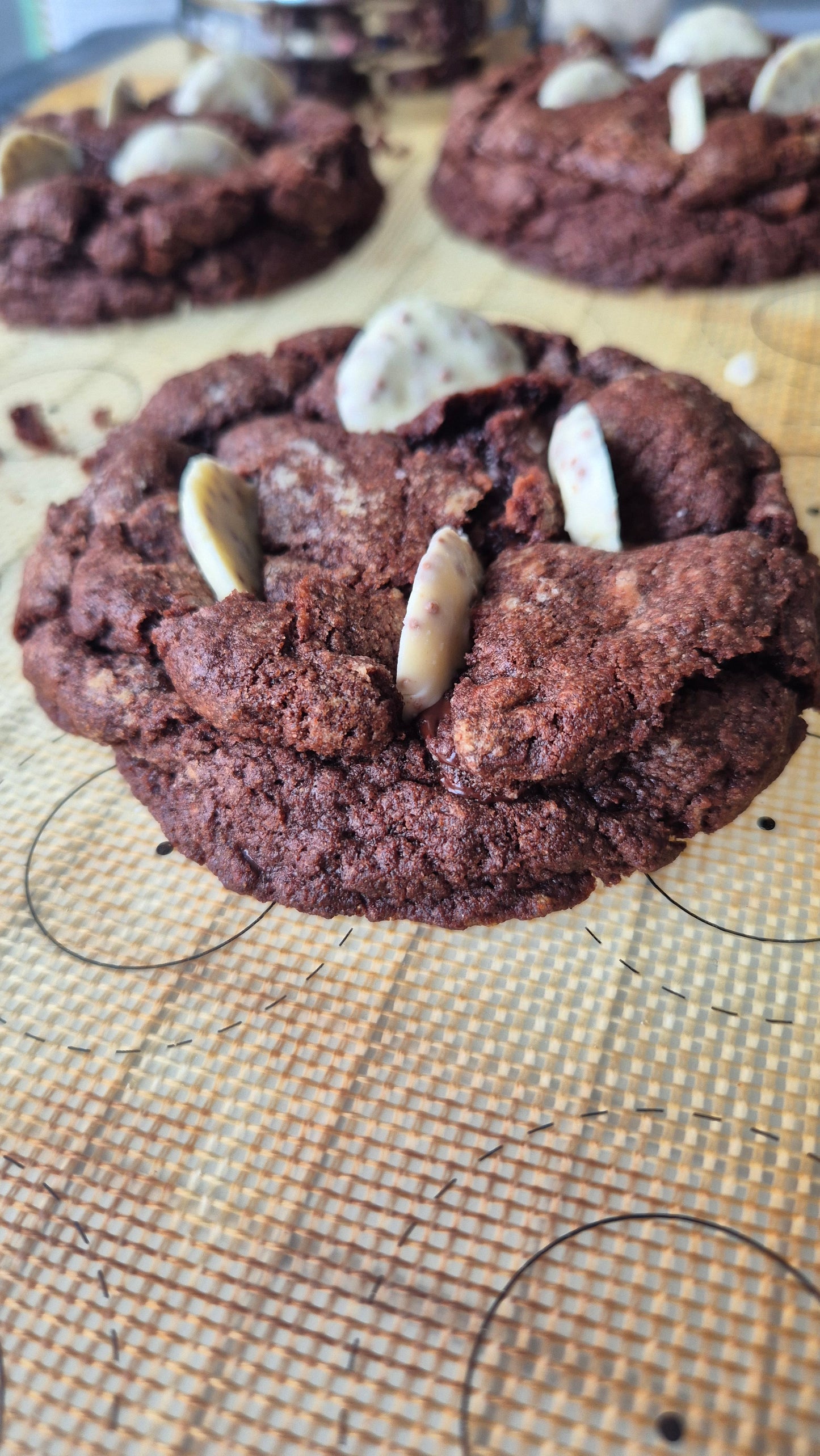 NYC Style cookie - Cookies & Cream