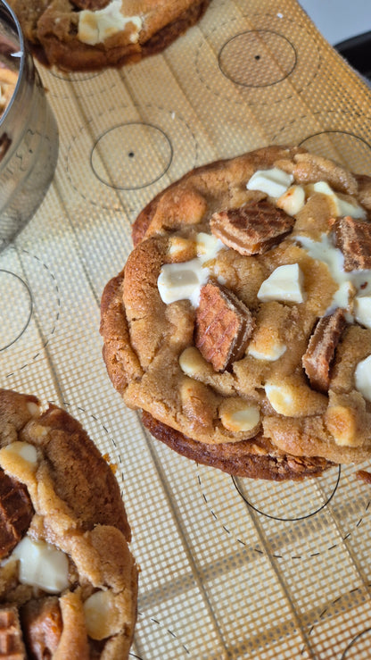 Brown Butter Warming White Chocolate Chip Cookie