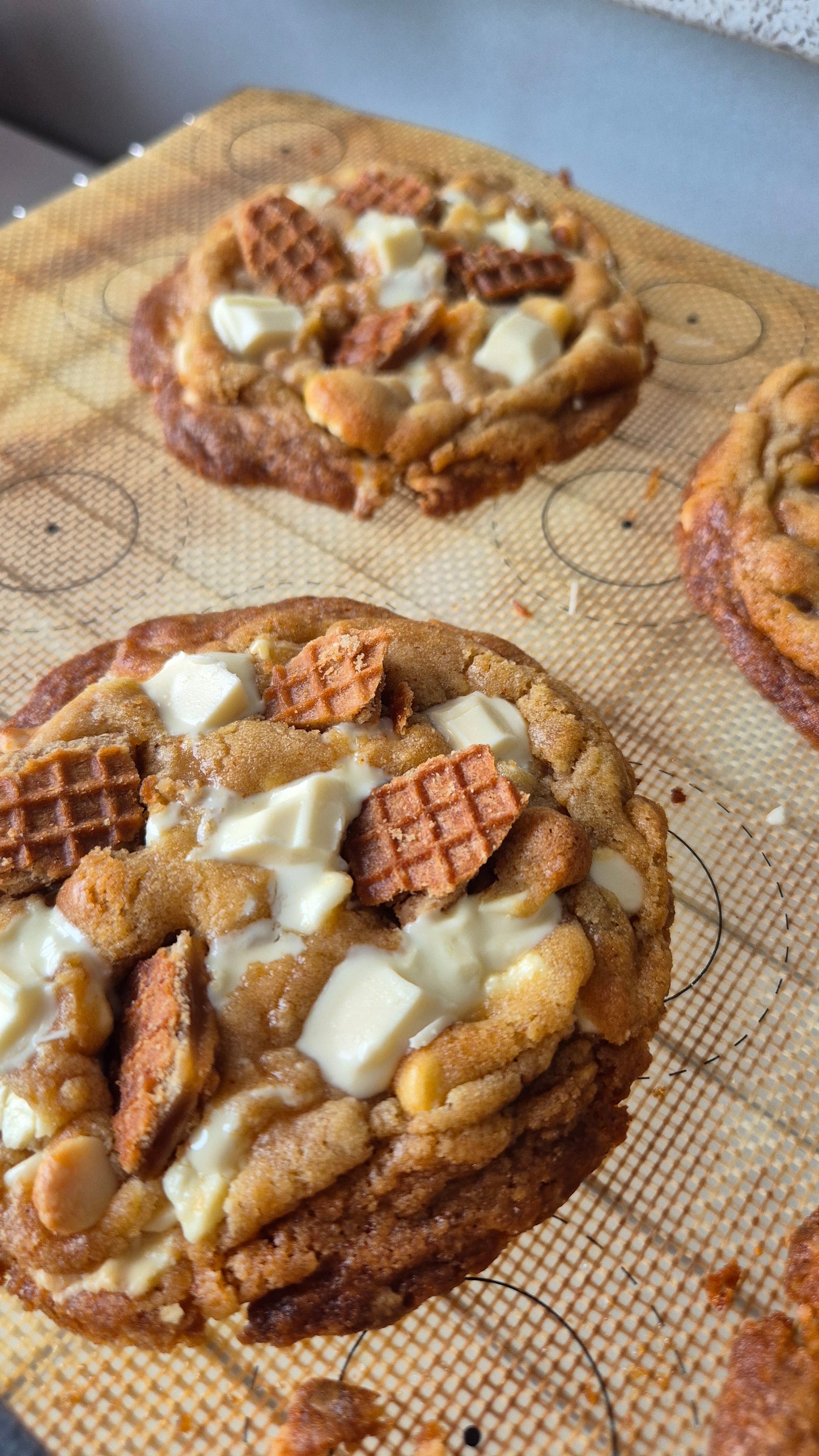 Brown Butter Warming White Chocolate Chip Cookie