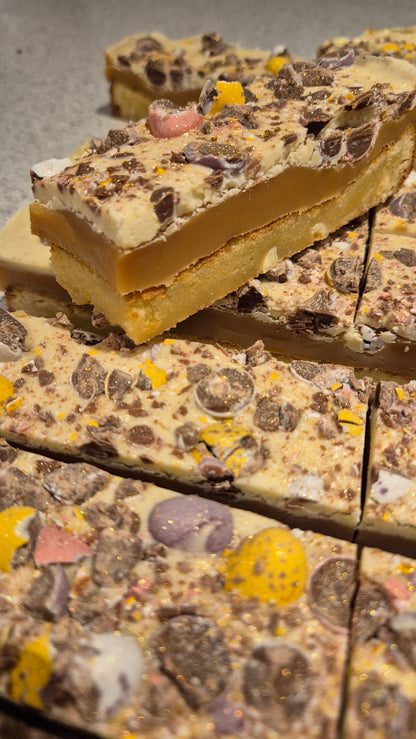 Mini Egg Topped Caramel Blondie