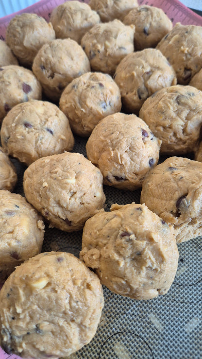 Brown Butter Caramel Everything Choc Chip Cookie