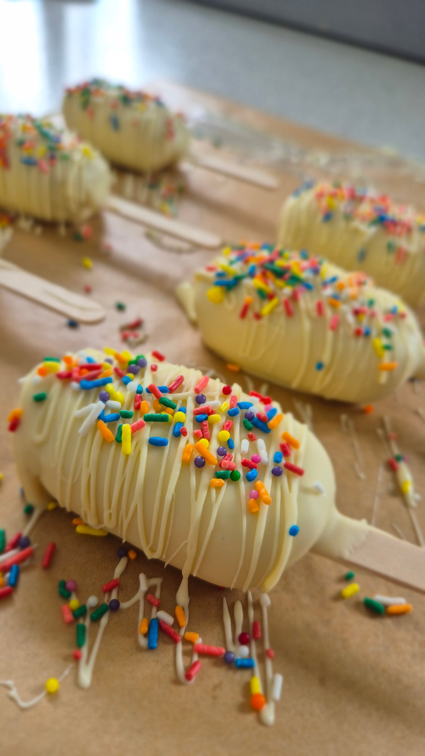 Bakewell Blondie White Chocolate Pops