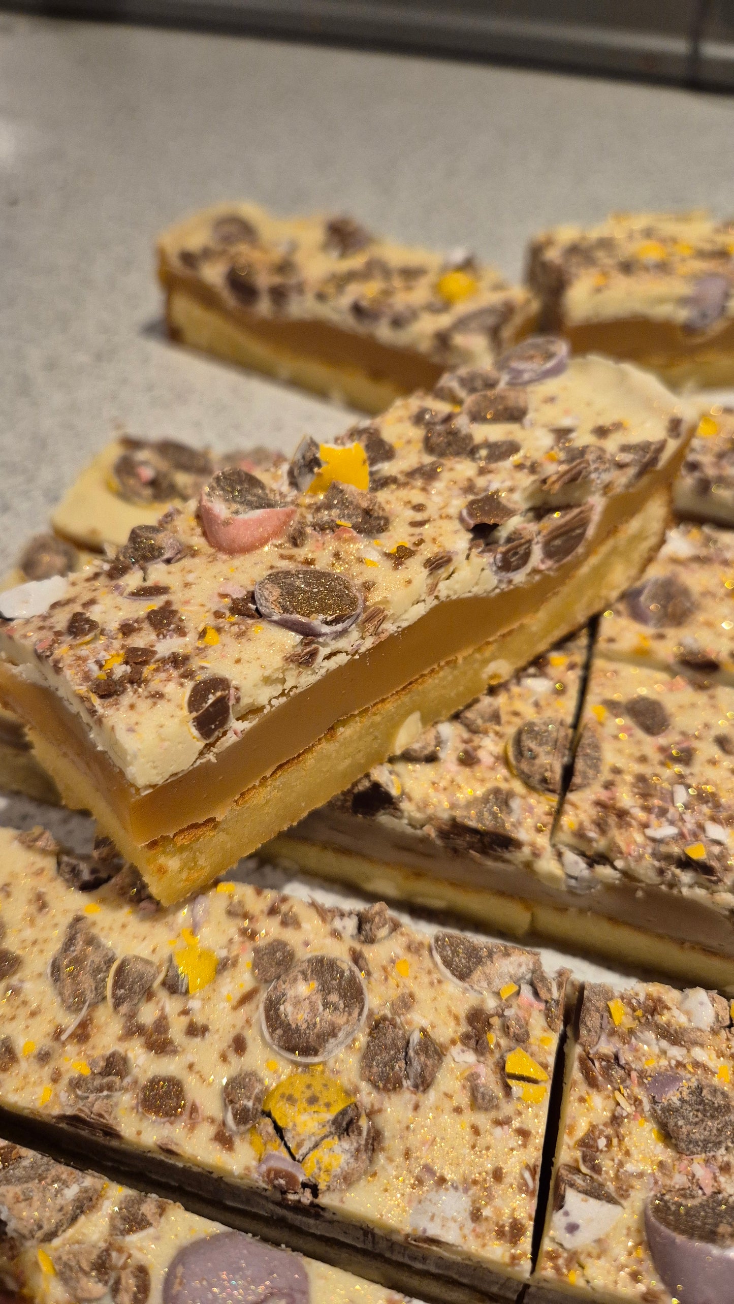 Mini Egg Topped Caramel Blondie