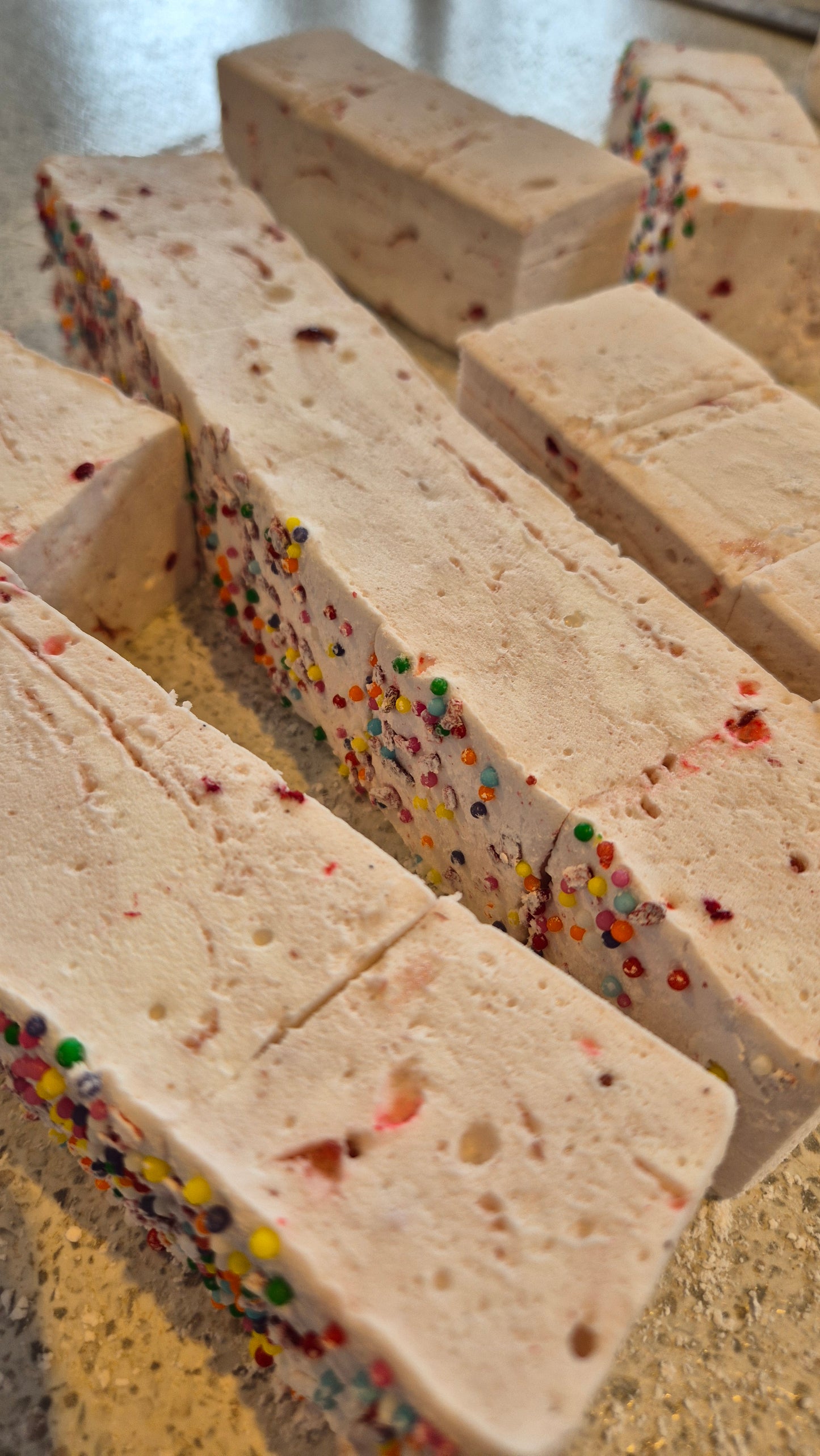 Vanilla & Raspberry Swirl Sprinkle Marshmallows - 6 pieces