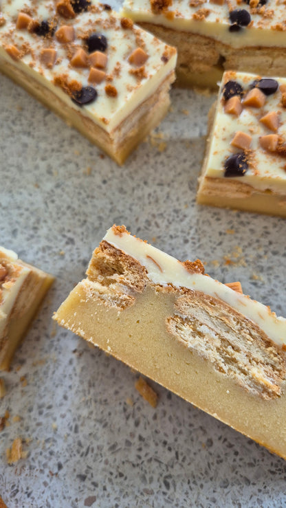 Custard Creamy Fudgy Blondie