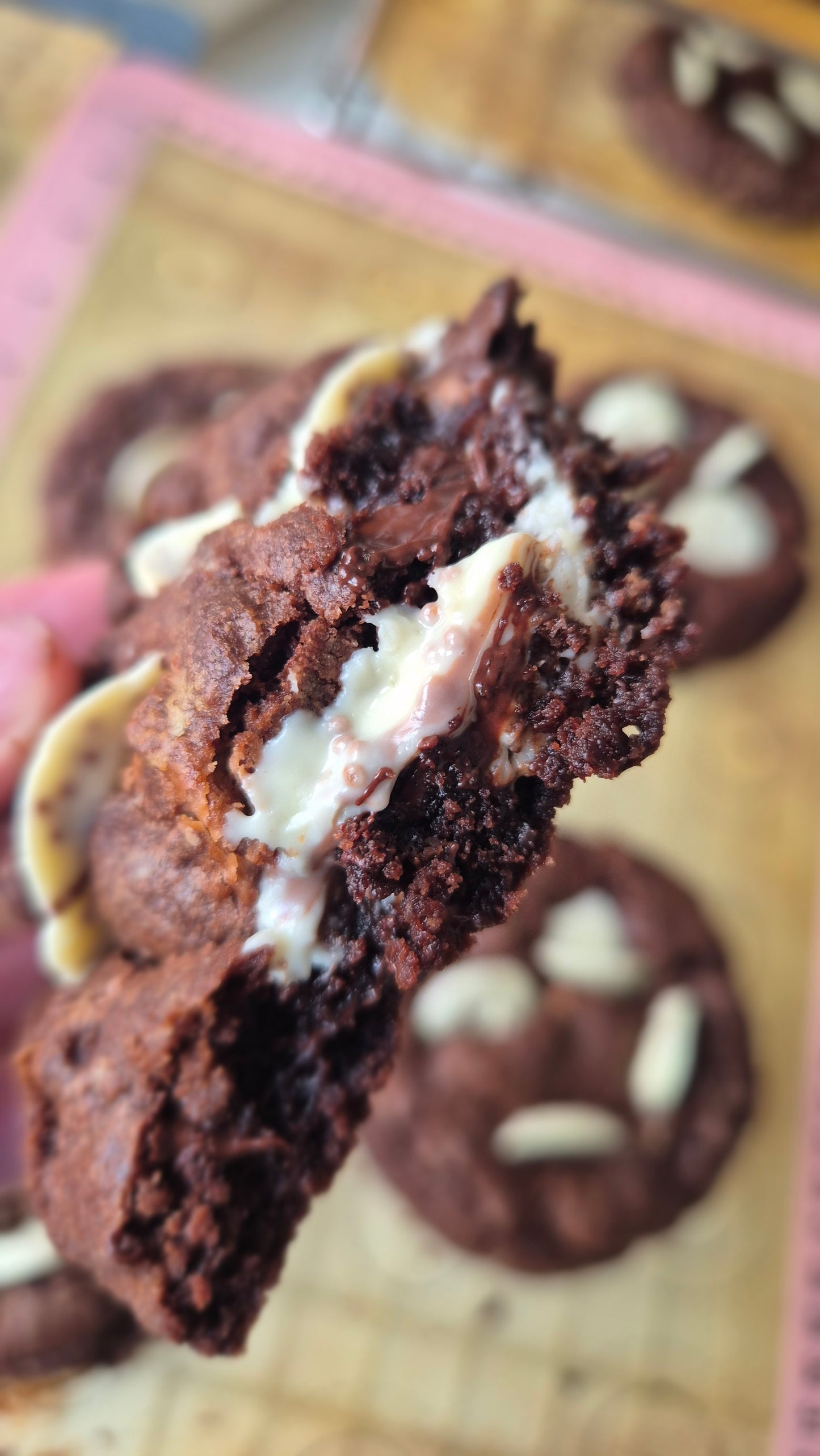 NYC Style cookie - Cookies & Cream