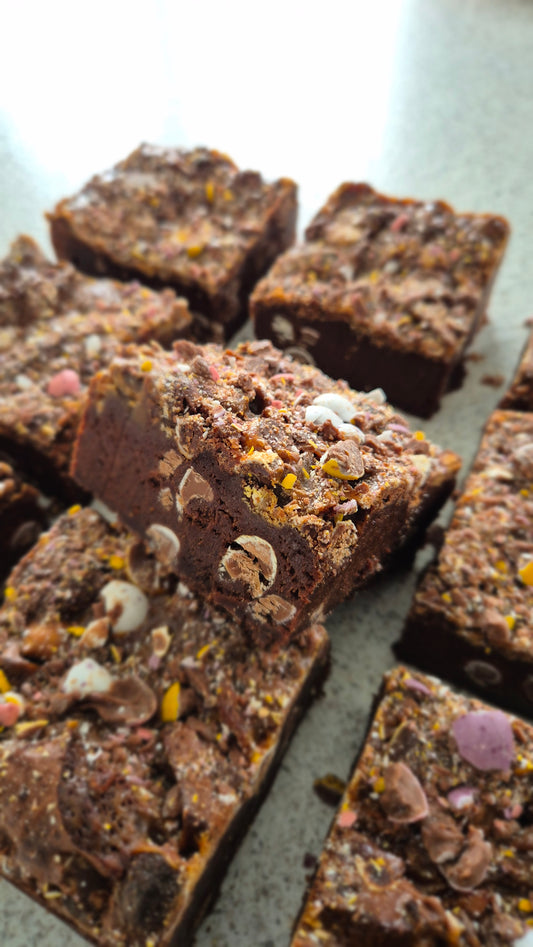 Mini Egg & Caramel Swirled Brownie