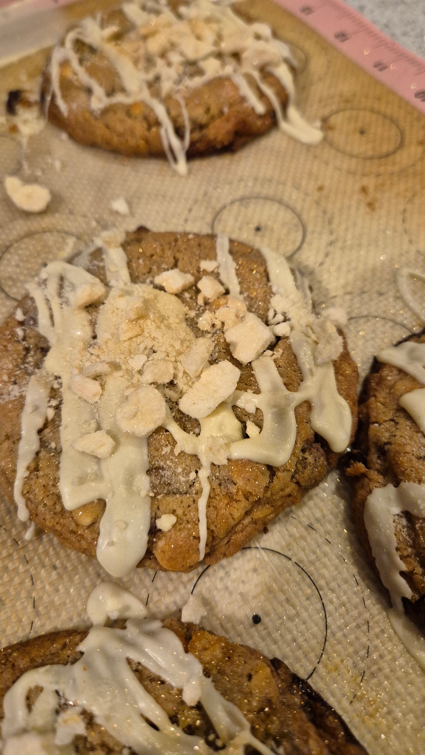 Apple & Fudge White chocolate Drizzle Cookies
