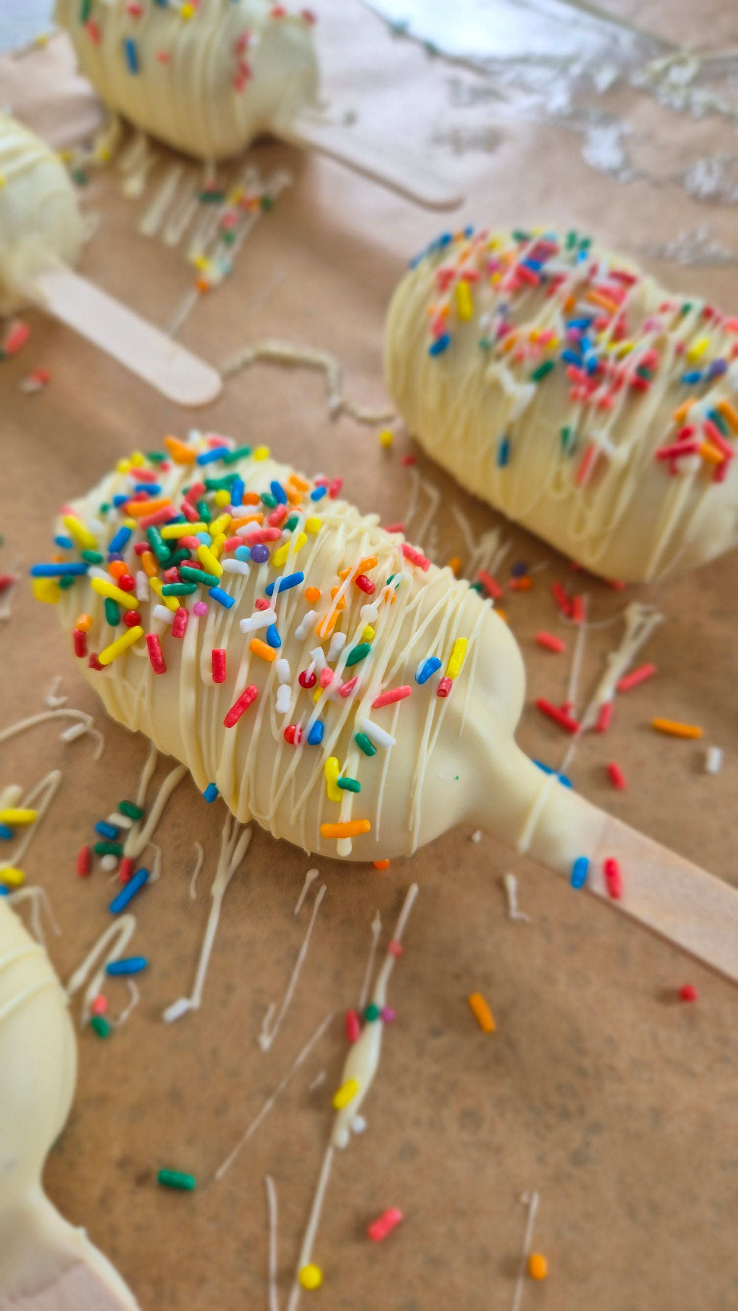 Bakewell Blondie White Chocolate Pops